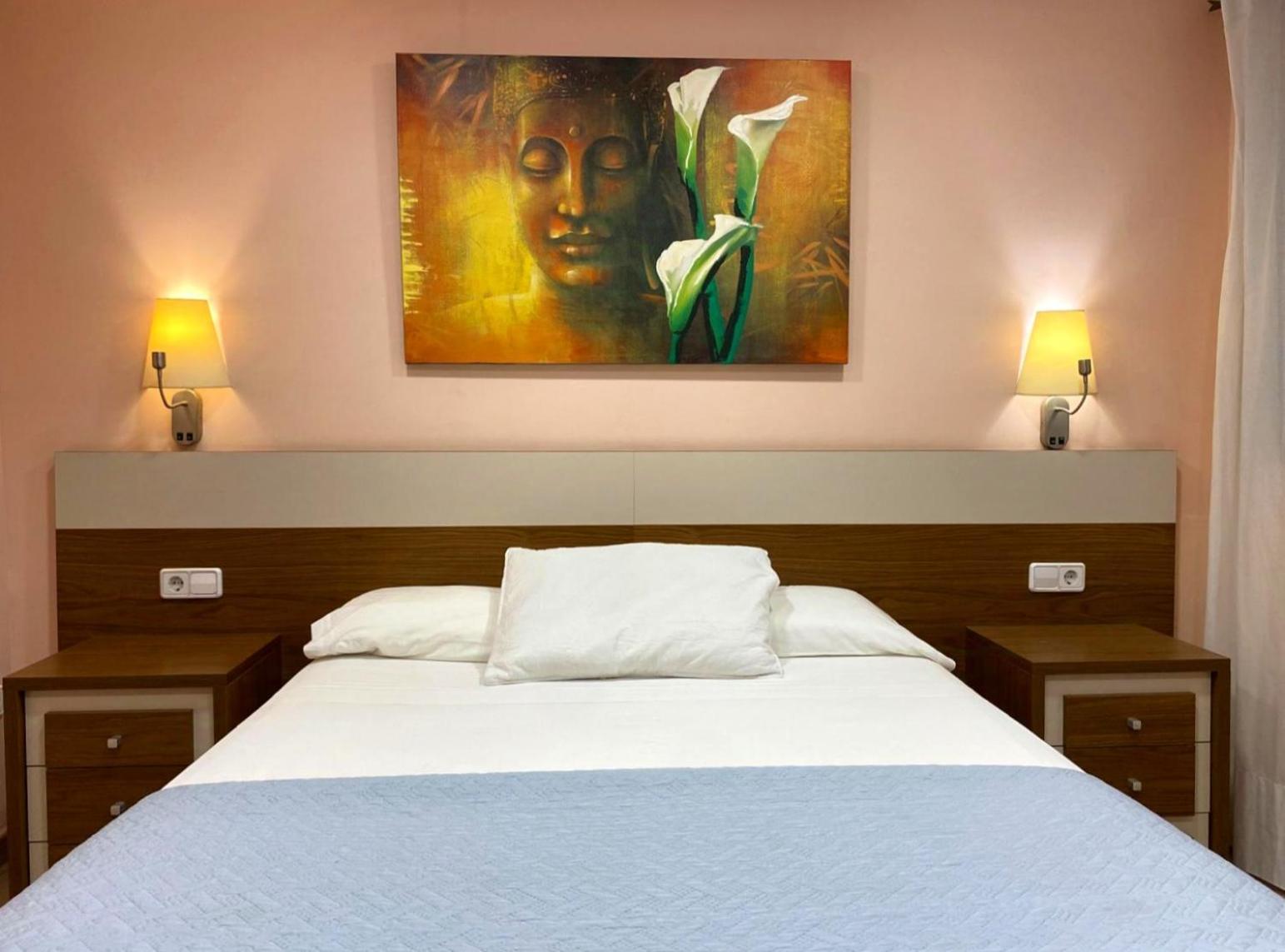 מזנואו Hotel Llar De Capitans מראה חיצוני תמונה