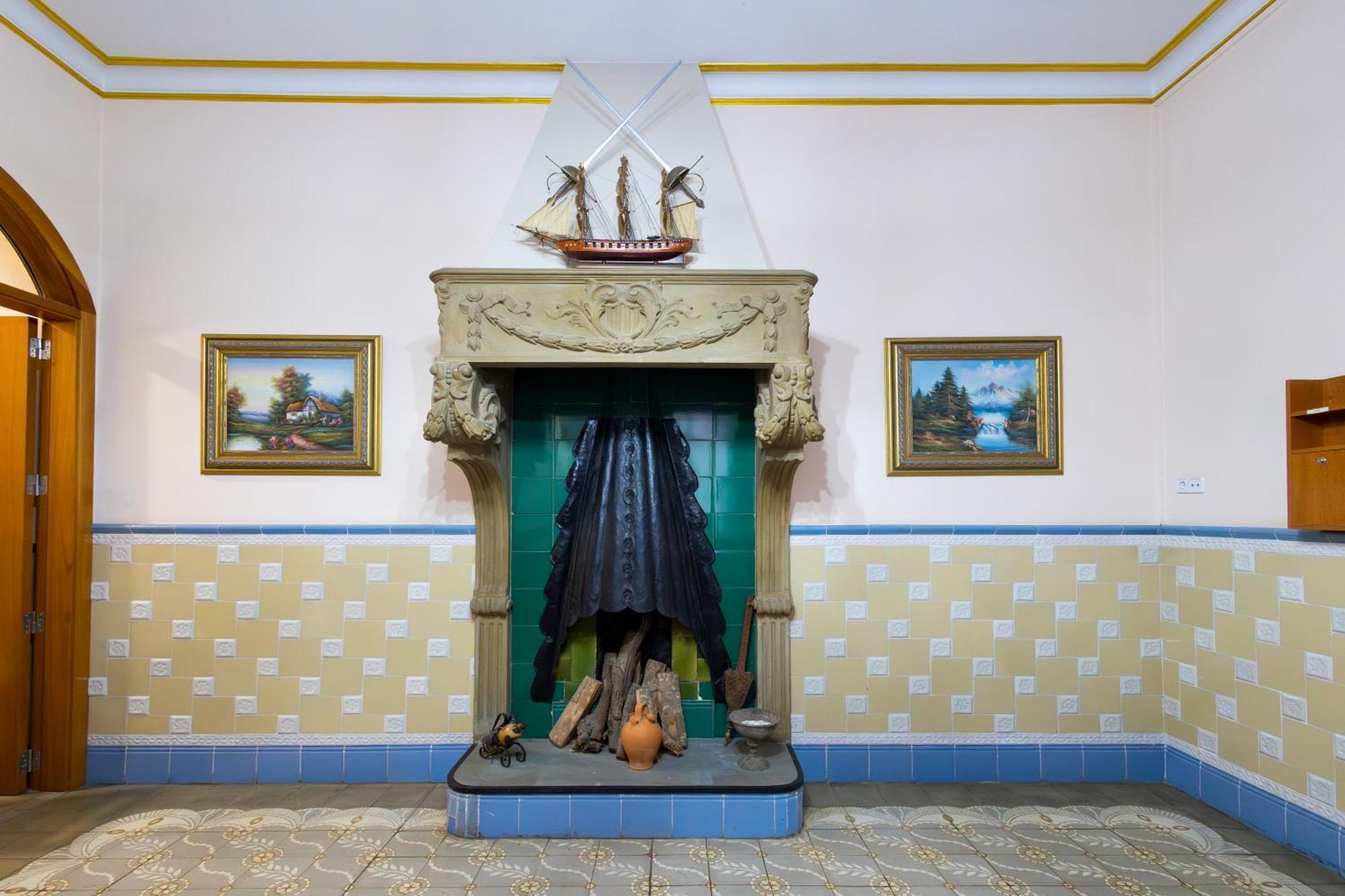 מזנואו Hotel Llar De Capitans מראה חיצוני תמונה