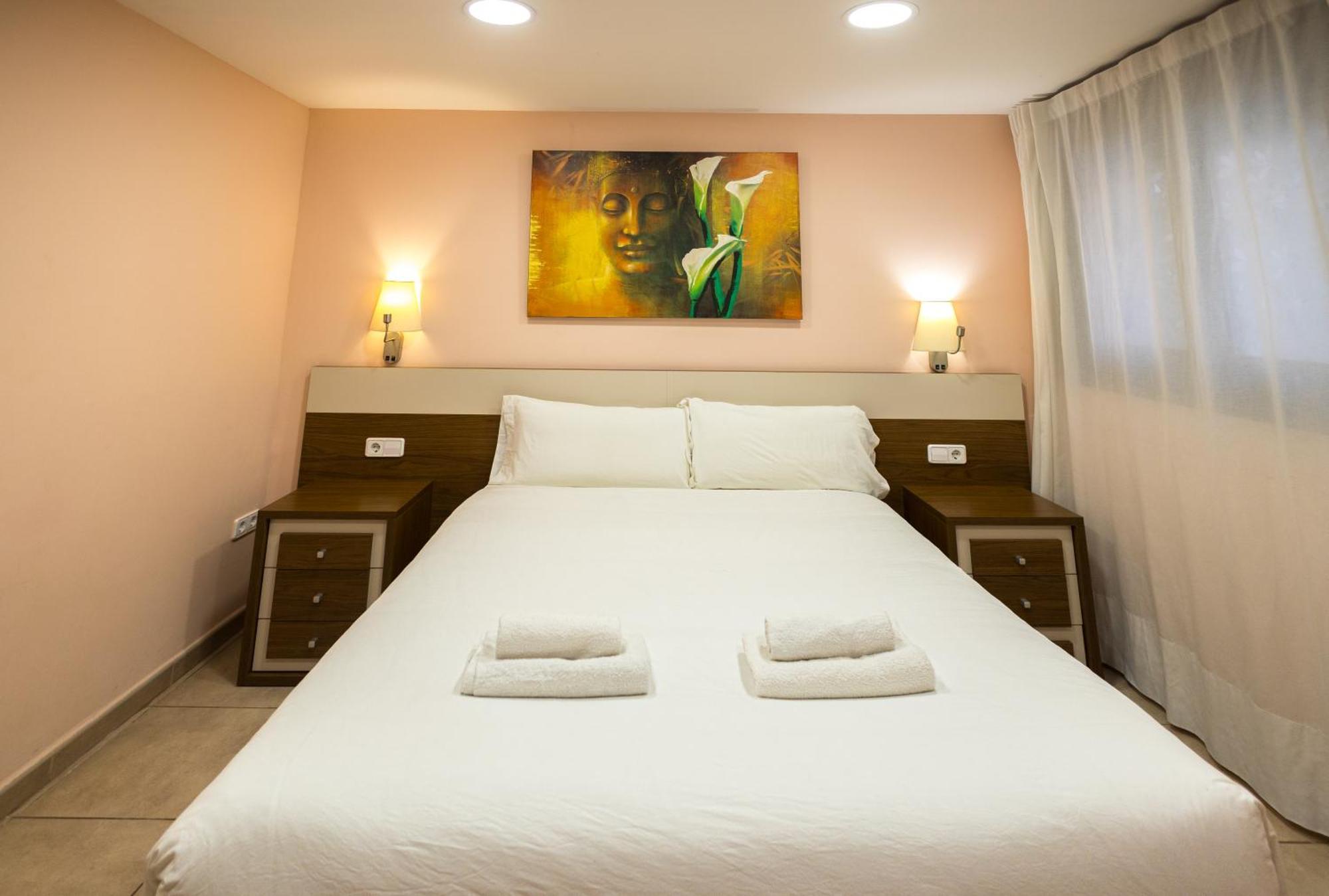 מזנואו Hotel Llar De Capitans מראה חיצוני תמונה